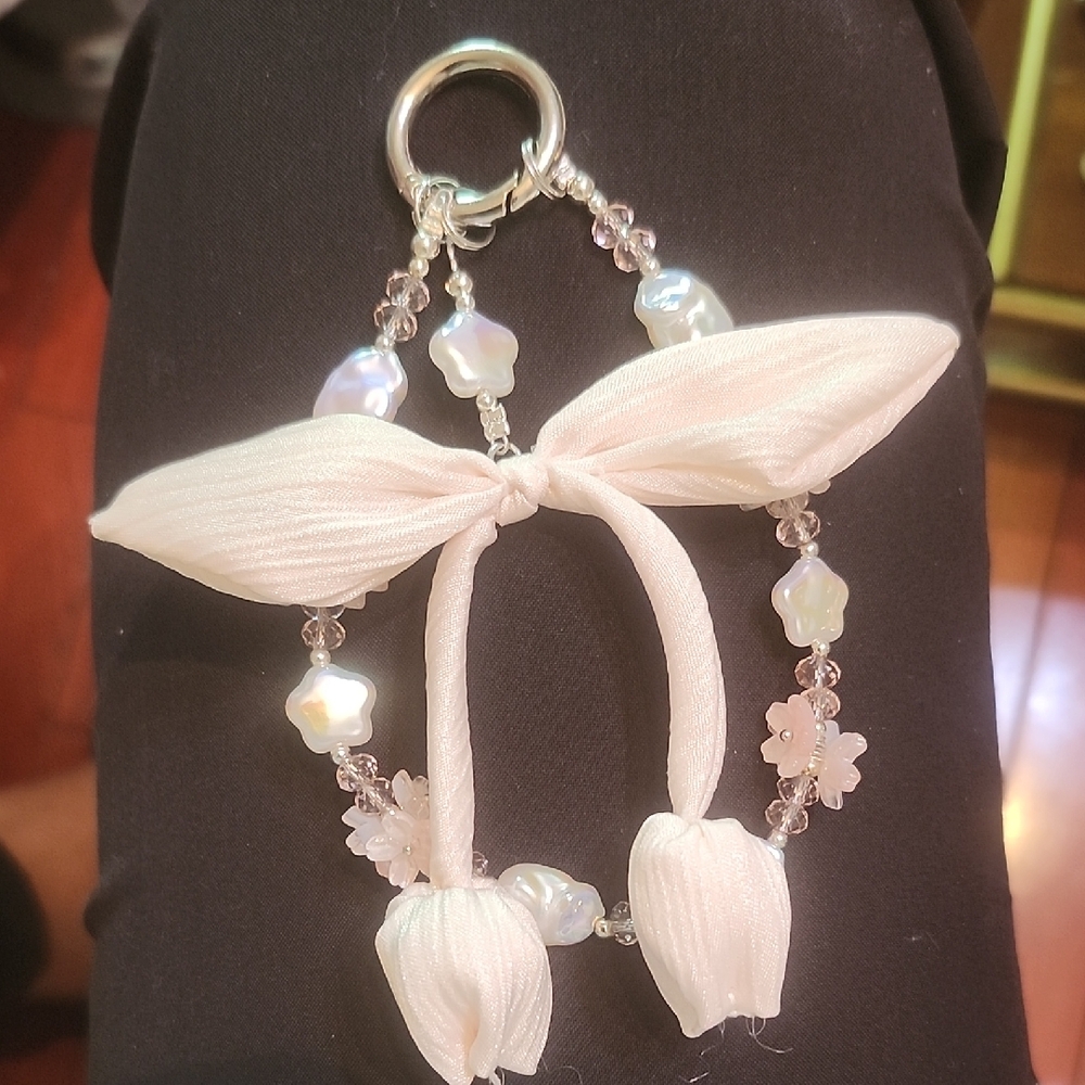 Mother Of Pearl, Pink, Beads, Bow, Bag Charm Keychain W/silvertone Hardware New